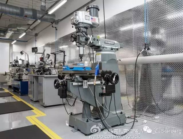 Facebook一个玩社交工具的都进军制造业了LED屏企你有什么理由说难？要懈怠？