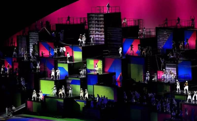 灯光美到极致！里约奥运会开幕式“逆袭”了