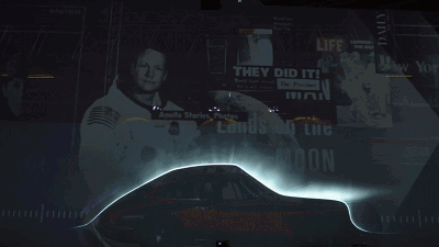 全景投影的视觉盛宴--保时捷最新车型911发布会