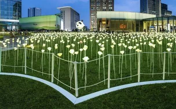 备战“七夕”：话语不够，LED来凑