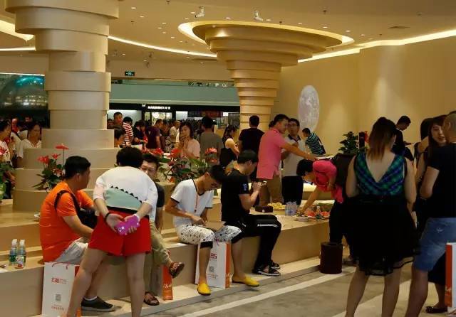 点赞！| O2O模式强势颠覆传统，灯饰照明行业也可这么做！