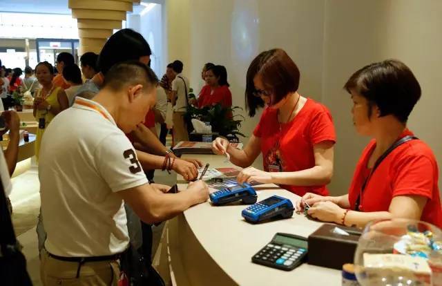 点赞！| O2O模式强势颠覆传统，灯饰照明行业也可这么做！