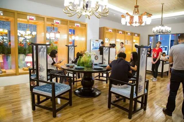 点赞！| O2O模式强势颠覆传统，灯饰照明行业也可这么做！