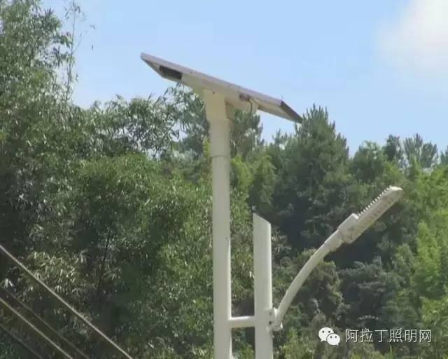 这样装路灯，你耍我吗？