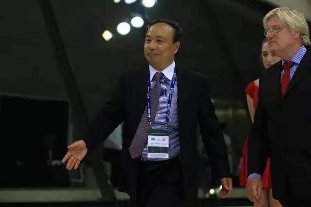 迈向百亿集团，雷士领跑中国照明行业