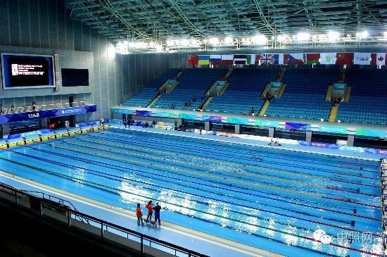 擦擦口水，我们来谈谈游泳馆照明设计