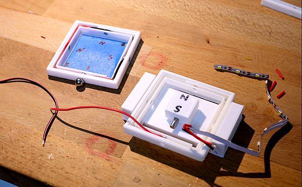 你走光了，深圳美女用3D打印制作LED“光之裙”