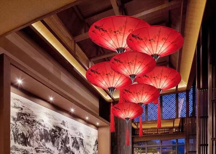 【走马观灯】等待雨，是伞一生的宿命