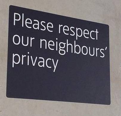 2016年泰晤士河畔最受瞩目的一场撕逼大战