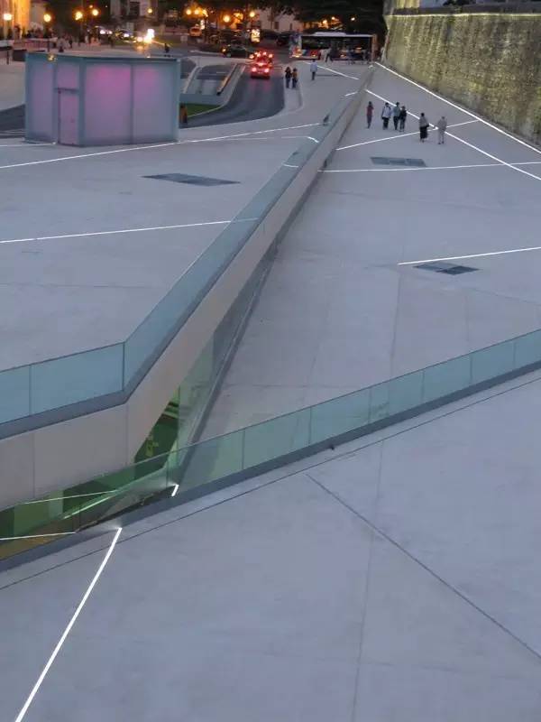 旧时停车场，重现古葡萄牙航海图