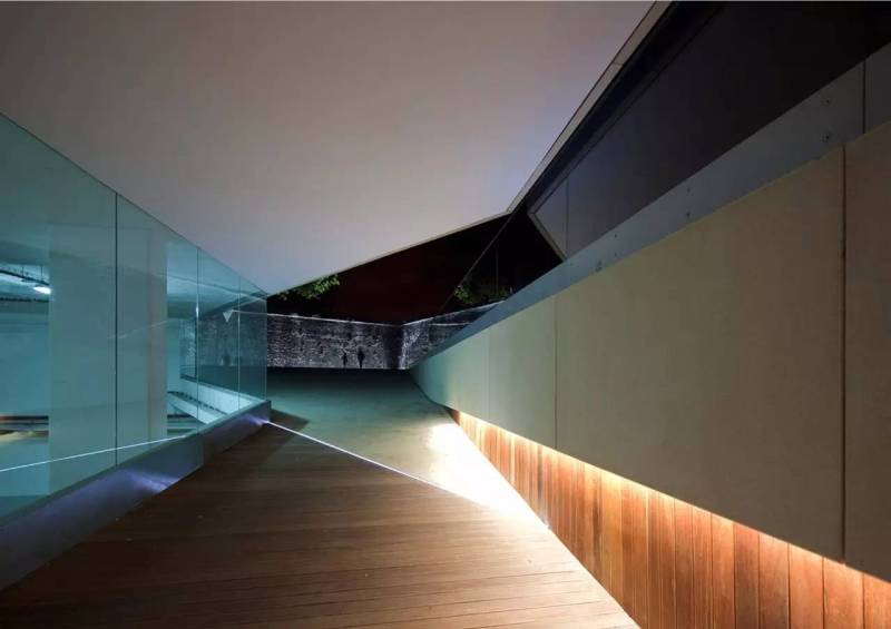 旧时停车场，重现古葡萄牙航海图