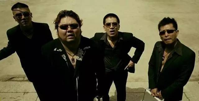 不惧危险深入一线卧底暗访，逐一揭开低价灯饰加盟骗局的真相