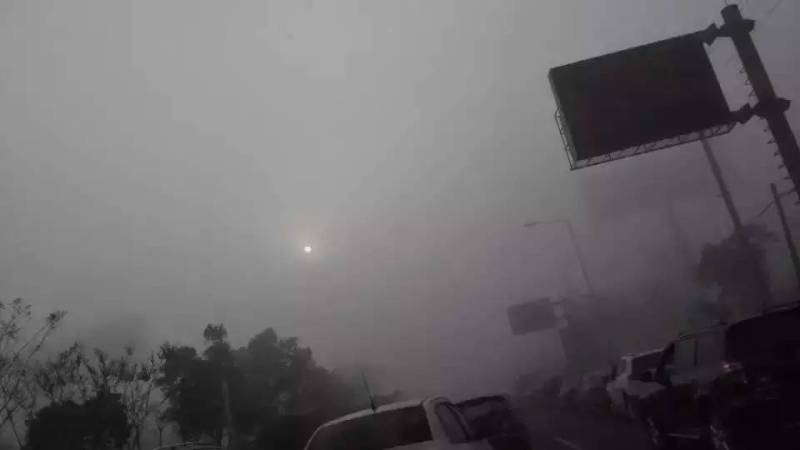 「灯客说」大雾天开车怎样正确使用灯光？