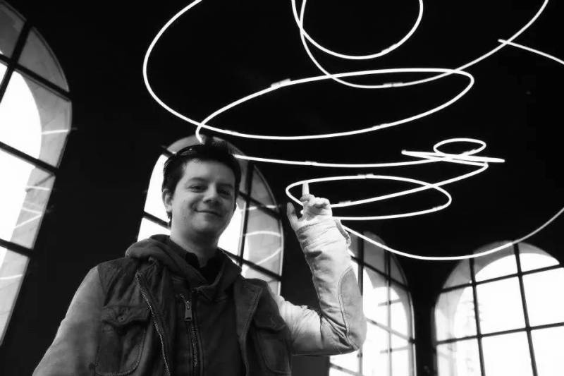 黄金闹市中的高端光影 | 祝融奖作品