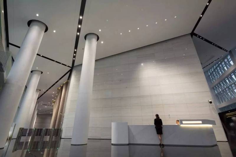 黄金闹市中的高端光影 | 祝融奖作品