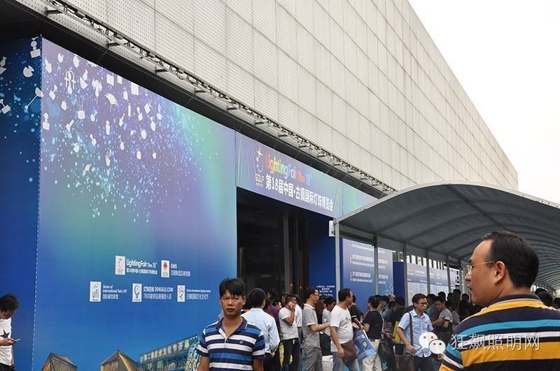 小编带你走古镇灯博会秋季展