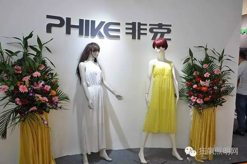 小编带你走古镇灯博会秋季展