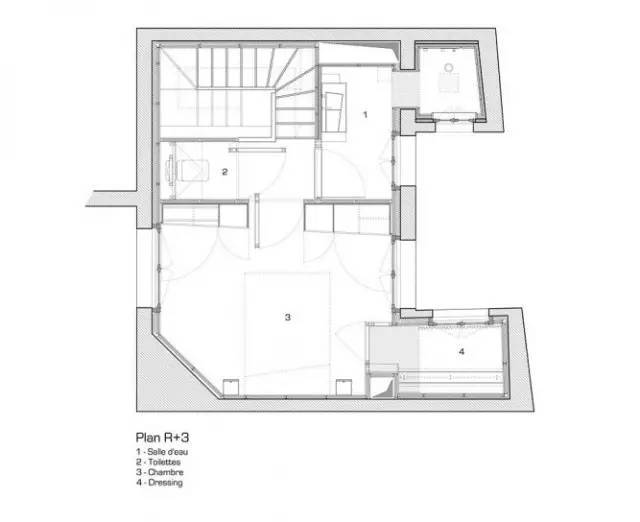 只有45平的LOFT公寓，竟然还把一整面墙浪费给了大书架！