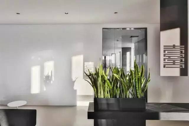 设计师的办公室，也需要这样的暗门