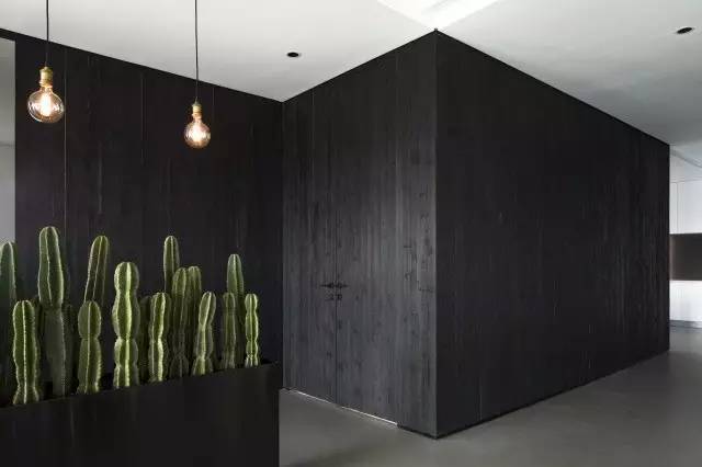 设计师的办公室，也需要这样的暗门