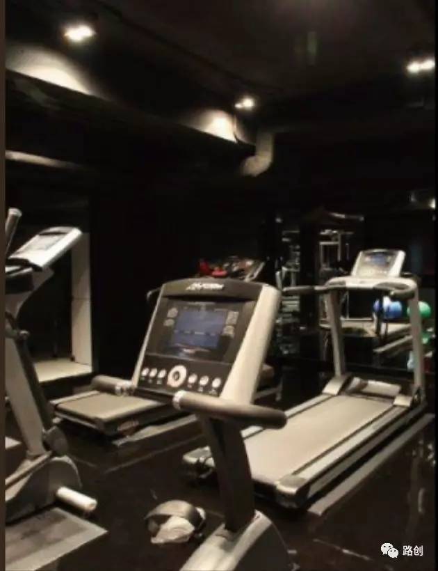 【住宅•案例研究】中国香港九龙塘豪华别墅