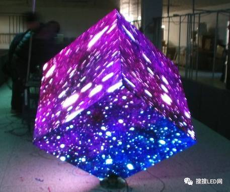 ③ 异形屏软模组随心所塑