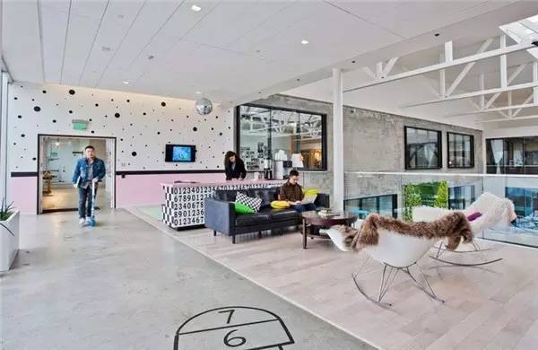 这才叫办公室！要是Airbnb进军联合办公，我选择天天加班！