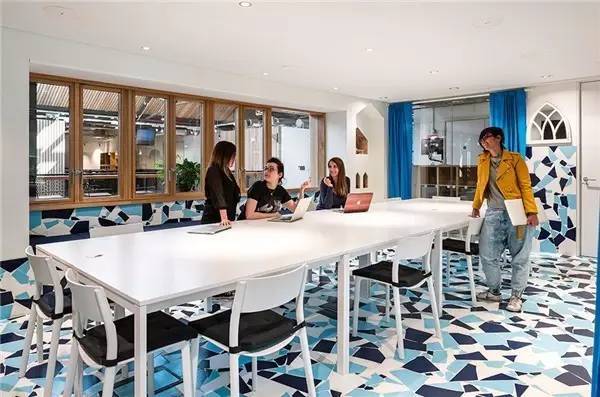 这才叫办公室！要是Airbnb进军联合办公，我选择天天加班！