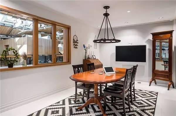 这才叫办公室！要是Airbnb进军联合办公，我选择天天加班！