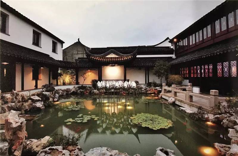 感悟艺术 | 用钢铁制荷花也可以很柔情