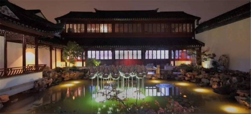 感悟艺术 | 用钢铁制荷花也可以很柔情