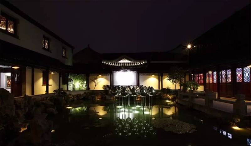 感悟艺术 | 用钢铁制荷花也可以很柔情