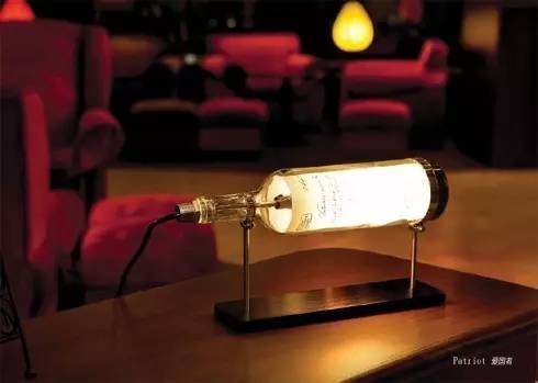 【走马观灯】不止是用来砸烂人渣的头，酒瓶还能照亮人森哦！