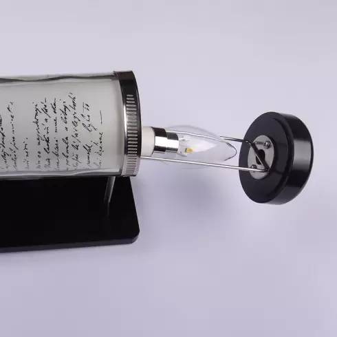 【走马观灯】不止是用来砸烂人渣的头，酒瓶还能照亮人森哦！