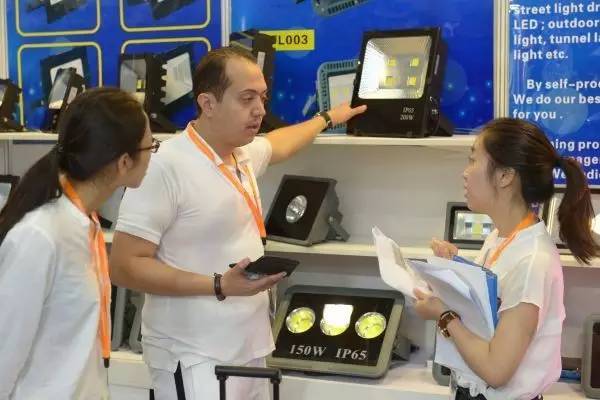 秋灯展后看香港灯饰行业的发展现状和趋势