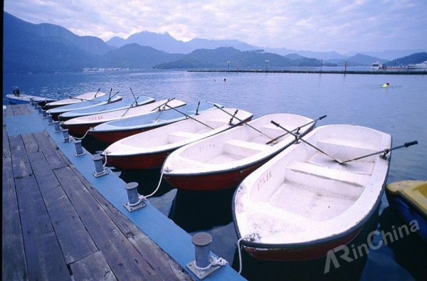 【好文】3D 电影、全息显示这些技术如何骗过我们的眼睛？