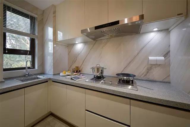 鲁能泰山7号（济南）样板房｜RWD（Ricky Wong Designers）