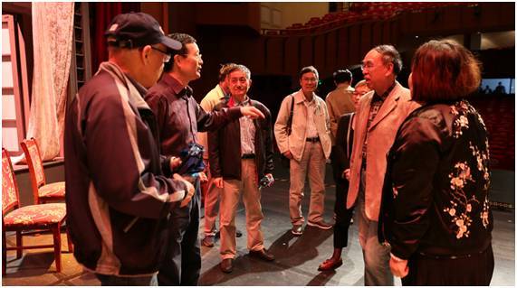 雅江光电携手业界泰斗丨点亮万圣节灯光