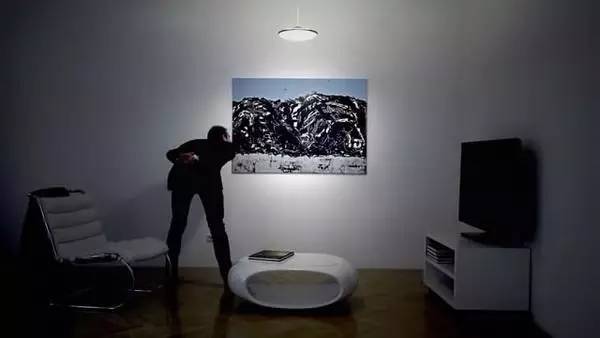 为啥叫智能灯？照明角度可调节 哪里不亮照哪里