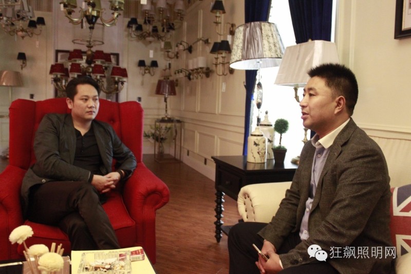 自贡：城市拥挤老化，亮化空间大