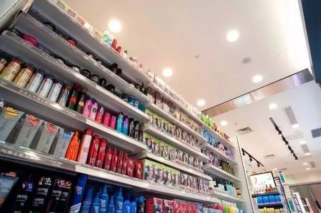 好灯光提升营业额，锐高照明带你体验全新屈臣氏