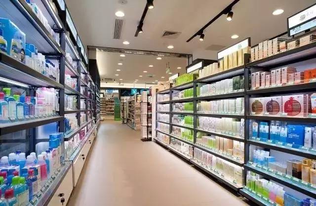 好灯光提升营业额，锐高照明带你体验全新屈臣氏