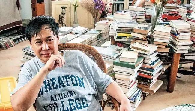 广州“一江两岸三带”亮化遭批：可行性报告未出凭什么招标？建筑立面商业广告有水分