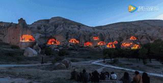 【A&P 分享】超震撼的岩石Mapping灯光秀