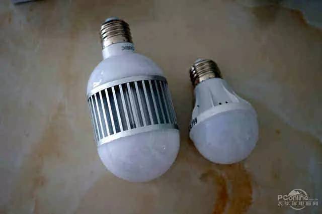 太平洋电脑网：你所习以为常的电灯,竟然手机也可以智能遥控