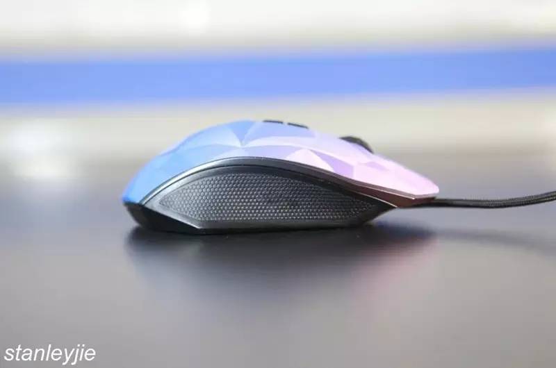 玩灯高手----达尔优em925游戏鼠标评测