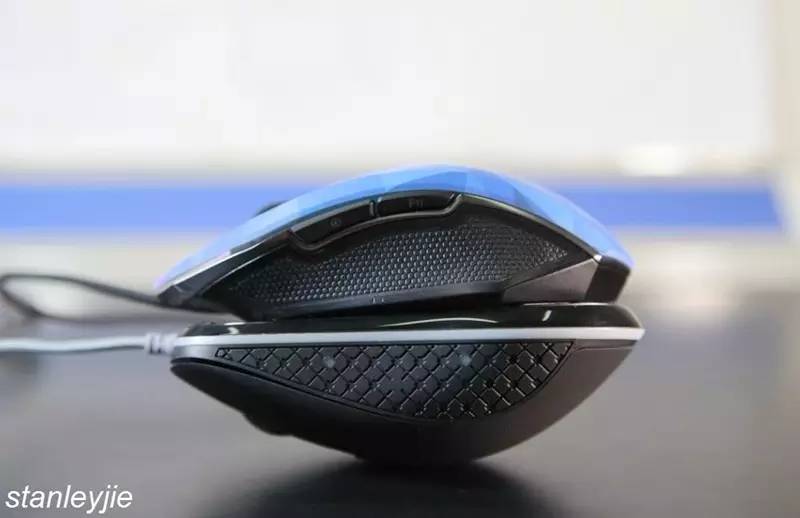 玩灯高手----达尔优em925游戏鼠标评测