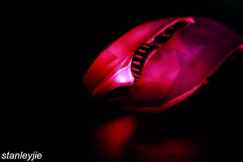 玩灯高手----达尔优em925游戏鼠标评测