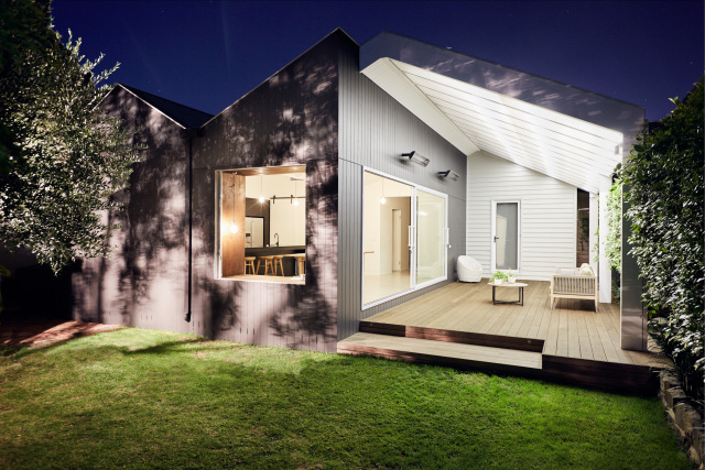 靠窗的座位｜街边的House