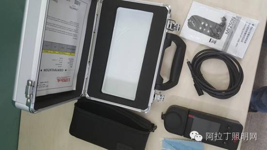 可能是目前最好用的频闪测量仪？3位工程师亲测